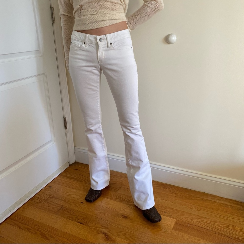 Gap White boot cut jeans size 00